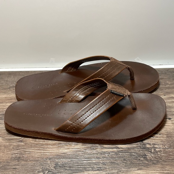 American Eagle Brown Flip Flops Sandals 